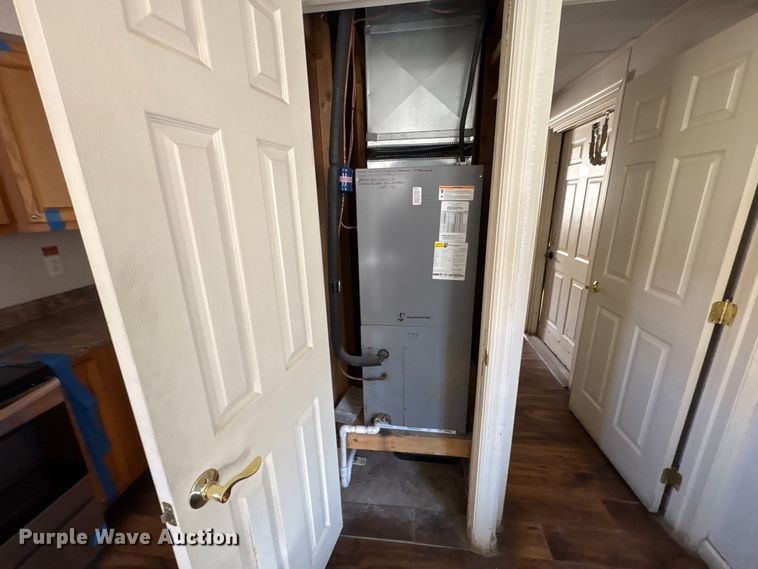 image for item FK1332 Skid mounted living quarters