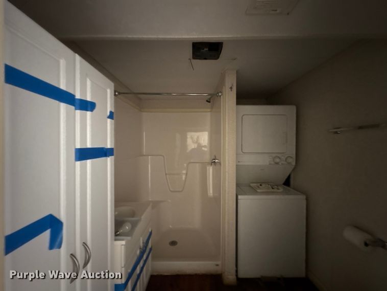 image for item FK1332 Skid mounted living quarters