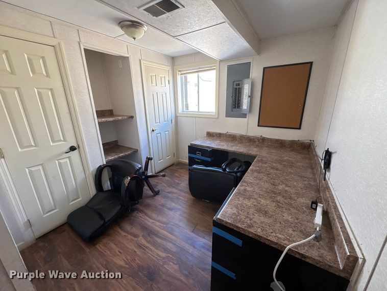 image for item FK1332 Skid mounted living quarters