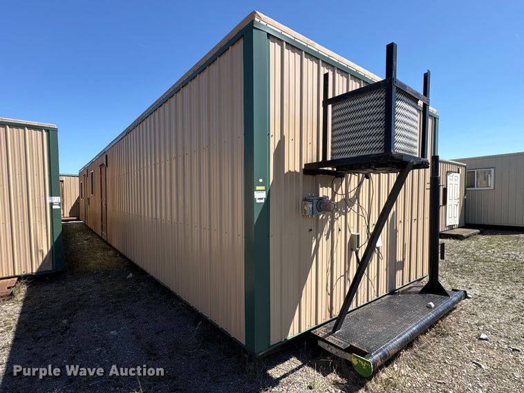 image for item FK1333 Skid mounted living quarters