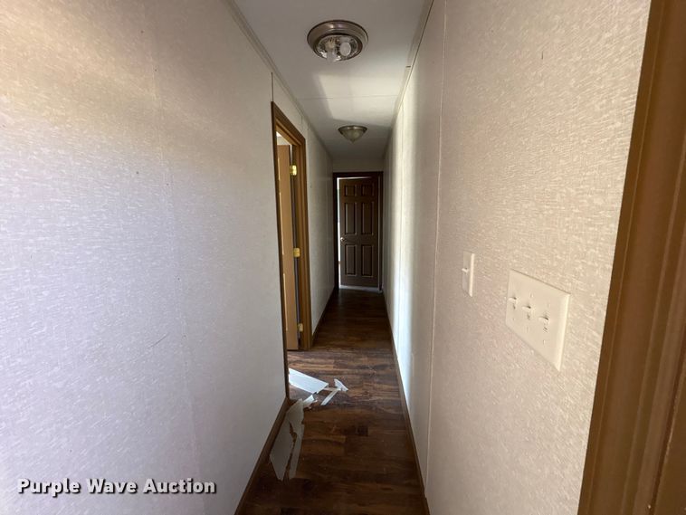 image for item FK1333 Skid mounted living quarters