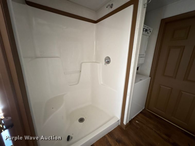 image for item FK1333 Skid mounted living quarters