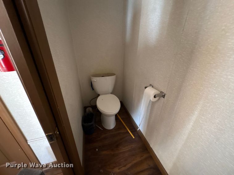image for item FK1334 Skid mounted living quarters