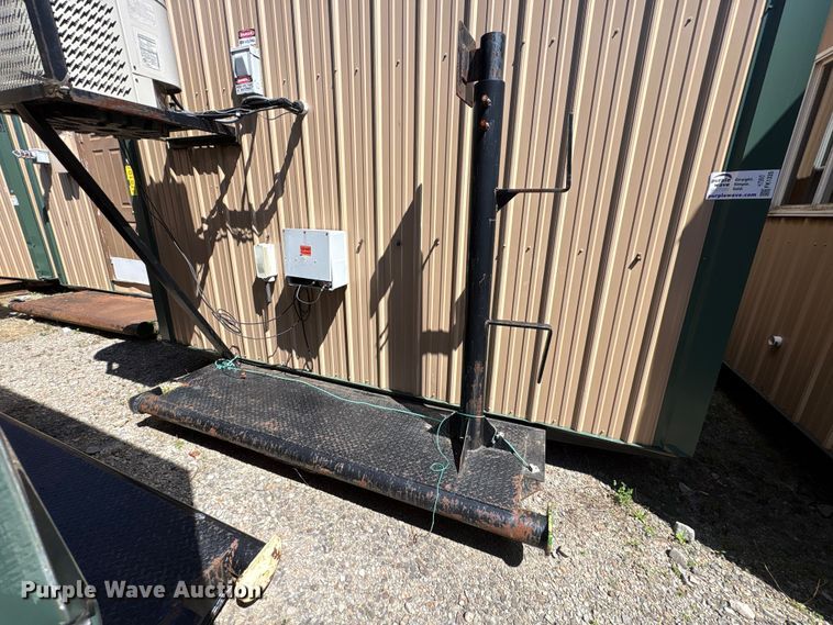 image for item FK1335 Skid mounted living quarters