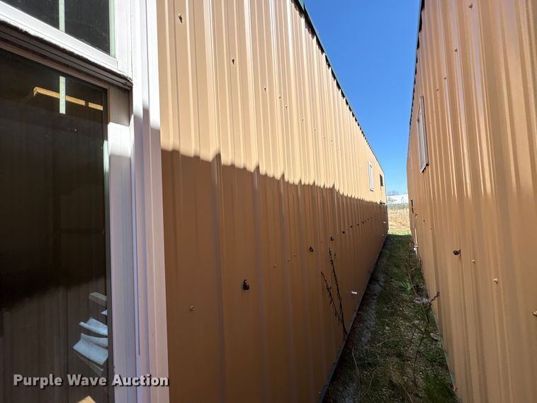 image for item FK1335 Skid mounted living quarters