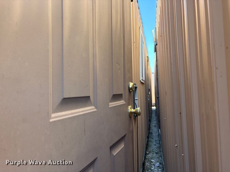 image for item FK1335 Skid mounted living quarters