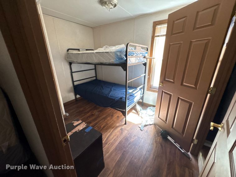 image for item FK1335 Skid mounted living quarters