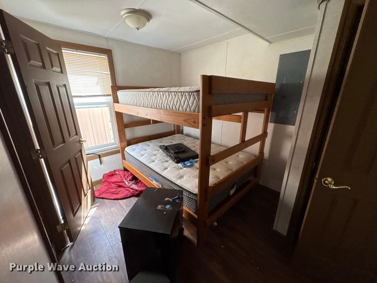 image for item FK1335 Skid mounted living quarters