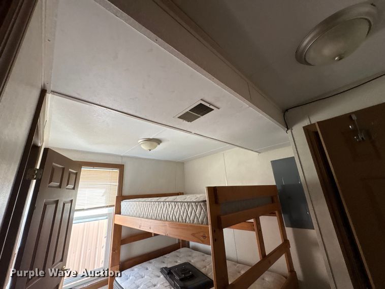 image for item FK1335 Skid mounted living quarters