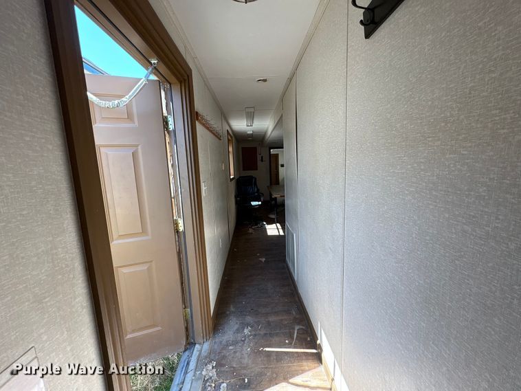 image for item FK1336 Skid mounted living quarters