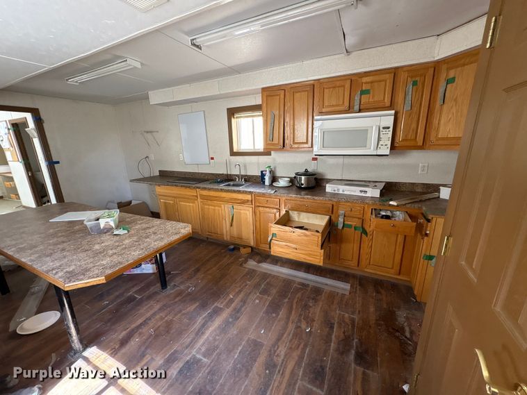 image for item FK1336 Skid mounted living quarters