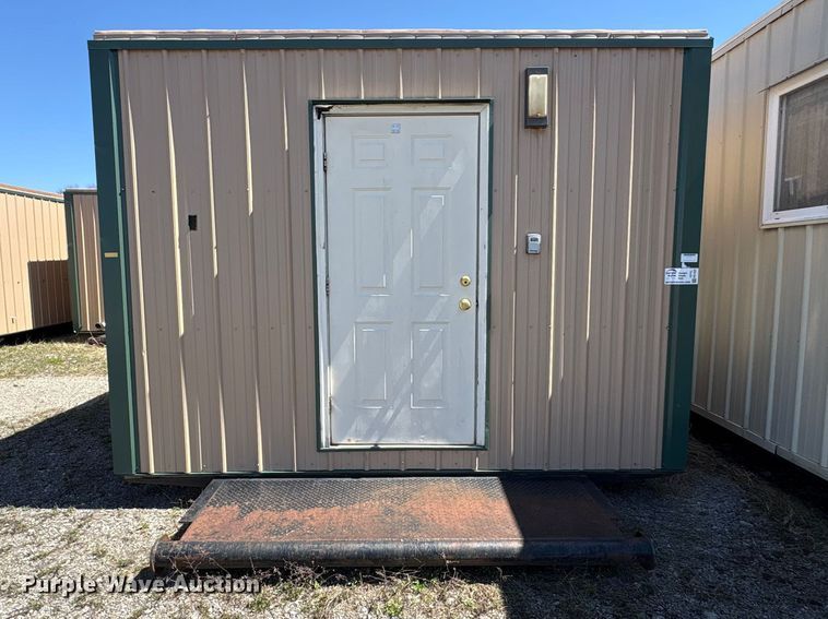 image for item FK1337 Skid mounted living quarters