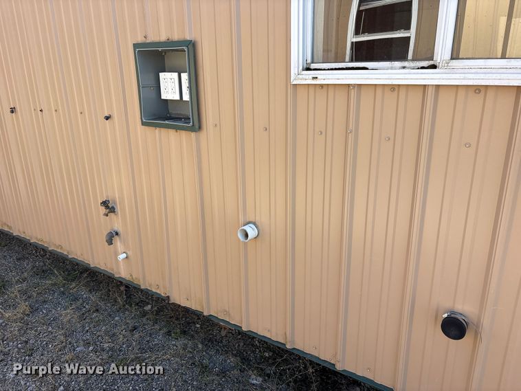 image for item FK1337 Skid mounted living quarters