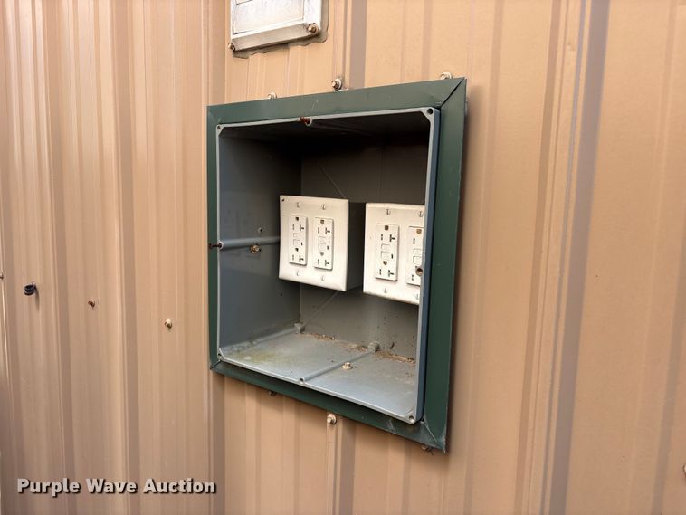 image for item FK1337 Skid mounted living quarters
