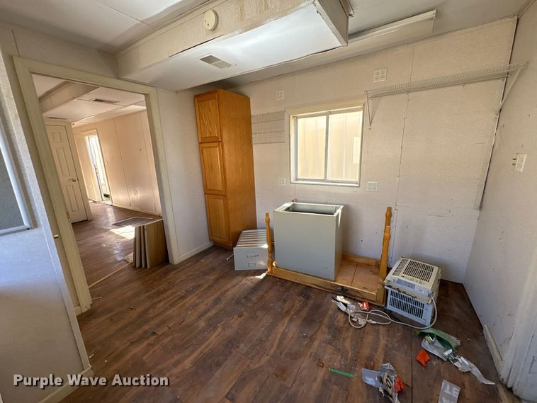 image for item FK1337 Skid mounted living quarters