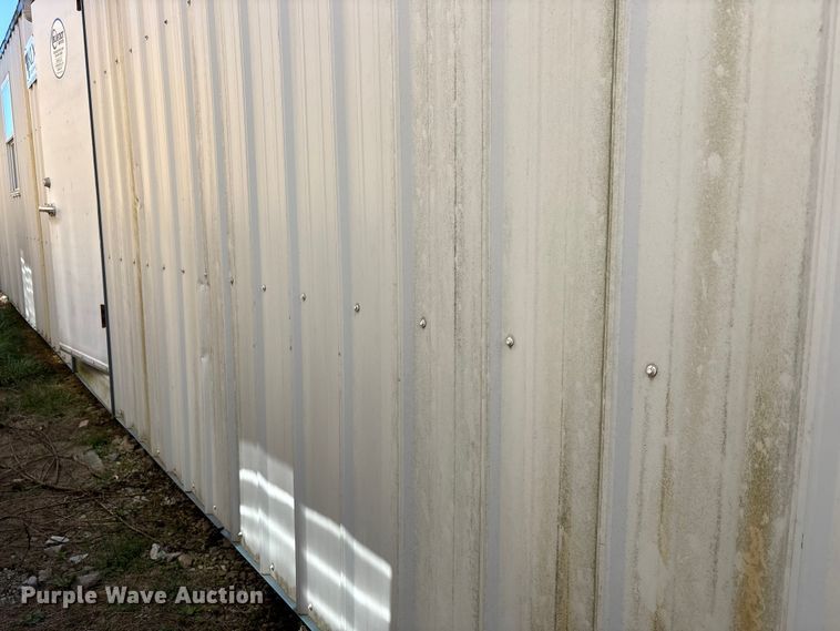 image for item FK1338 Skid mounted living quarters