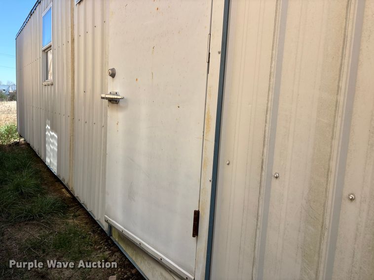 image for item FK1338 Skid mounted living quarters