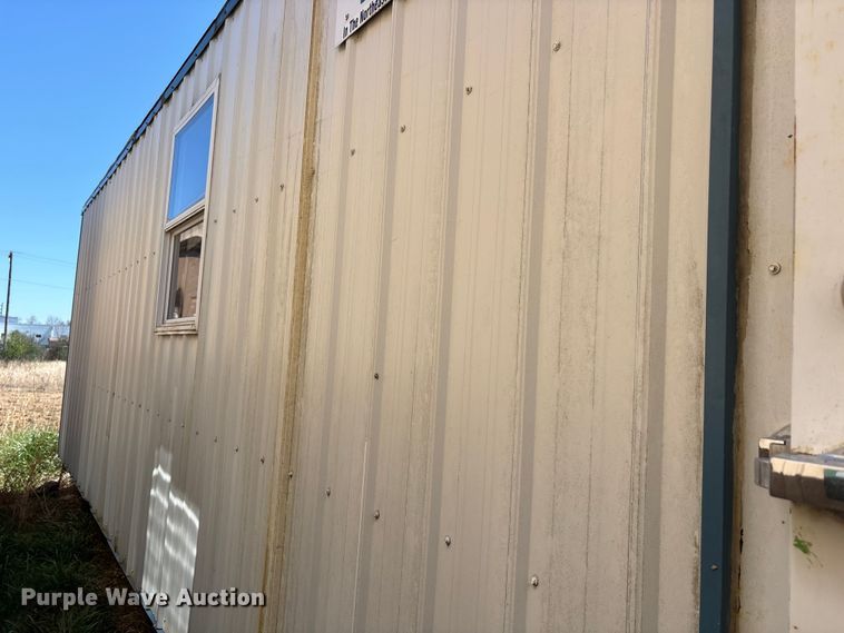 image for item FK1338 Skid mounted living quarters