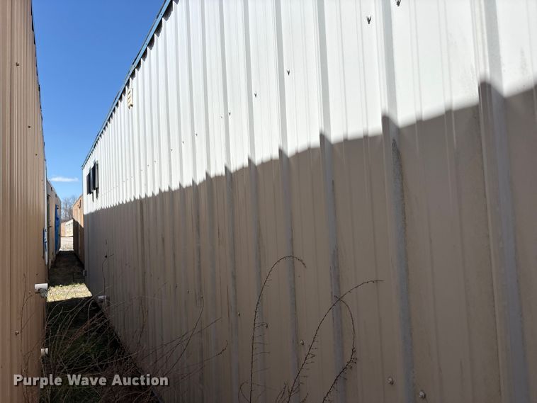 image for item FK1338 Skid mounted living quarters