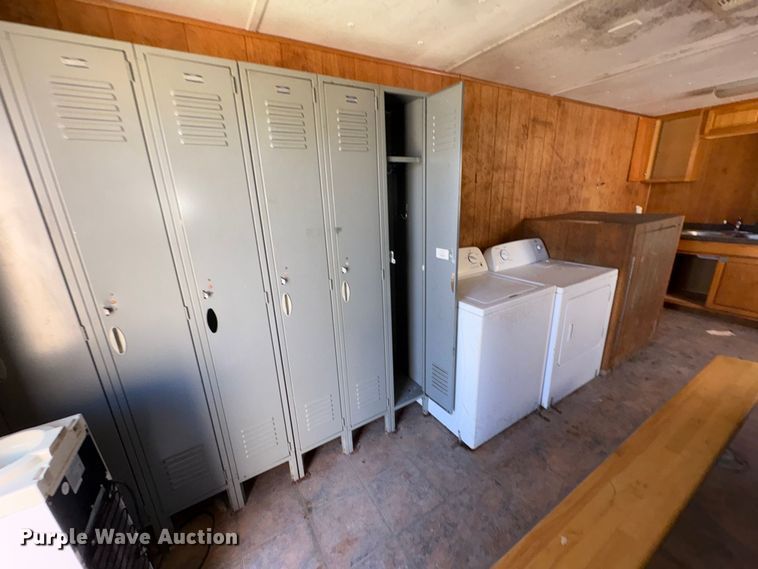 image for item FK1338 Skid mounted living quarters