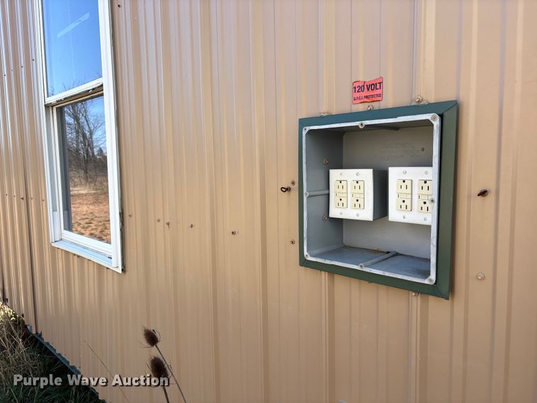 image for item FK1339 Skid mounted living quarters