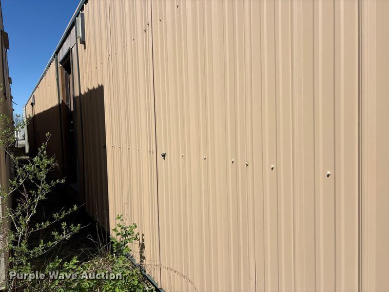 image for item FK1339 Skid mounted living quarters