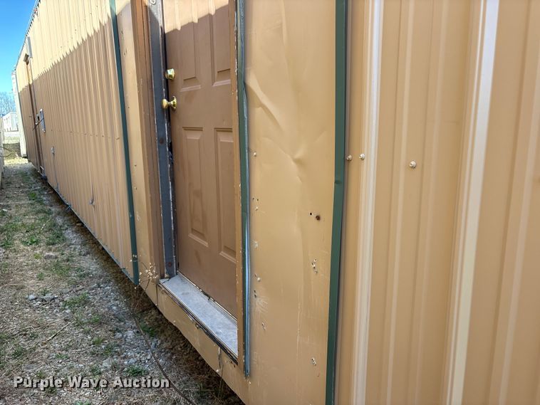 image for item FK1339 Skid mounted living quarters