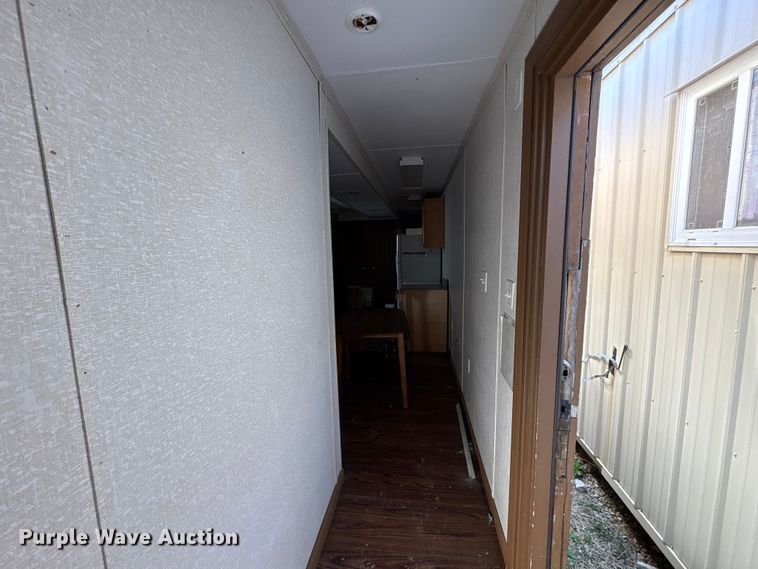 image for item FK1339 Skid mounted living quarters