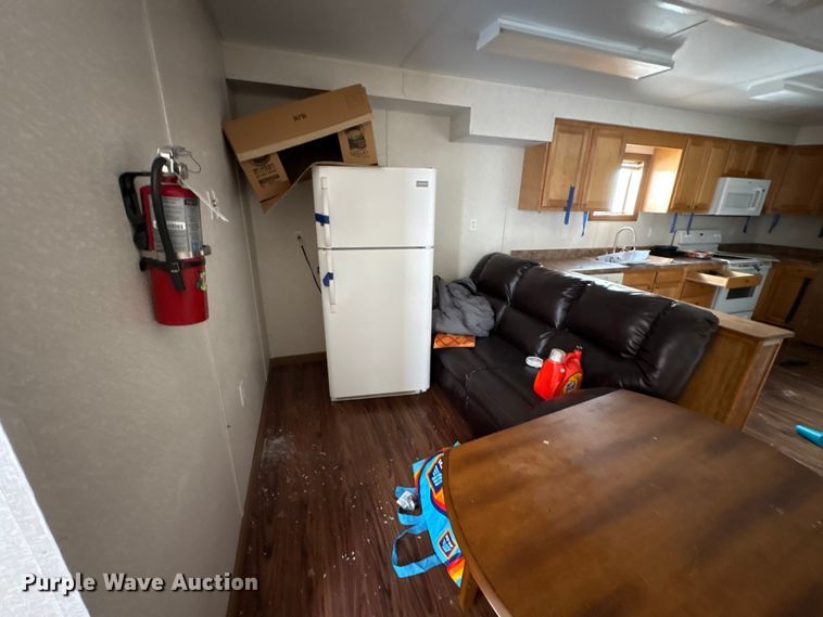 image for item FK1339 Skid mounted living quarters