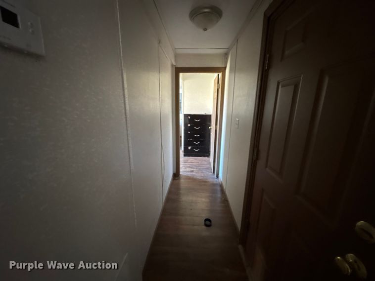 image for item FK1339 Skid mounted living quarters