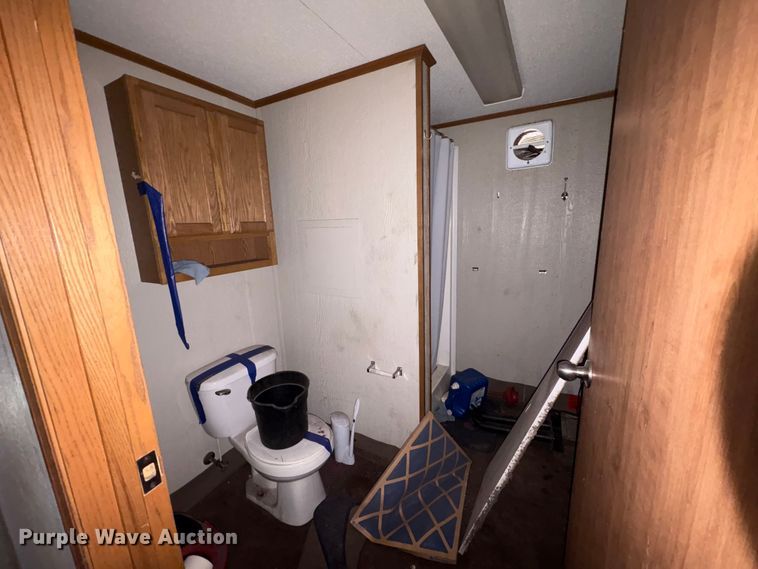 image for item FK1340 Skid mounted living quarters