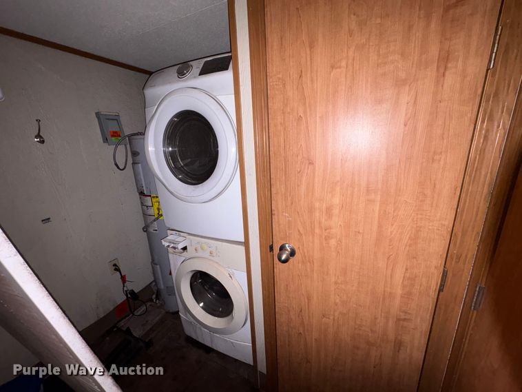 image for item FK1340 Skid mounted living quarters