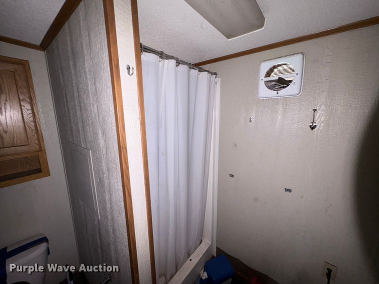 image for item FK1340 Skid mounted living quarters