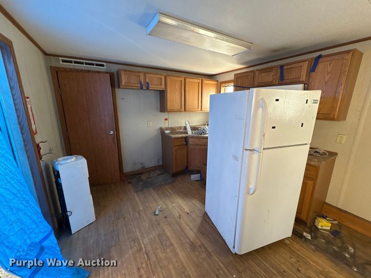 image for item FK1340 Skid mounted living quarters