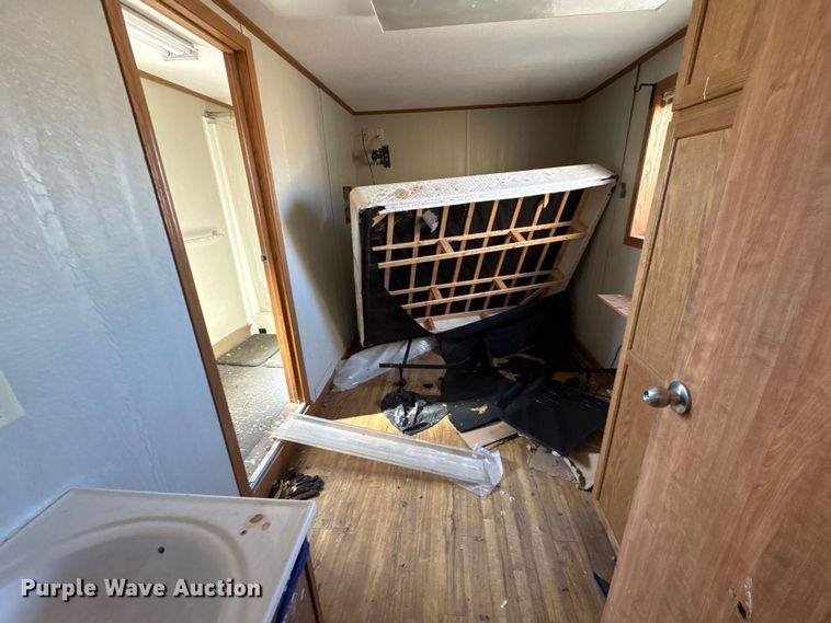 image for item FK1340 Skid mounted living quarters