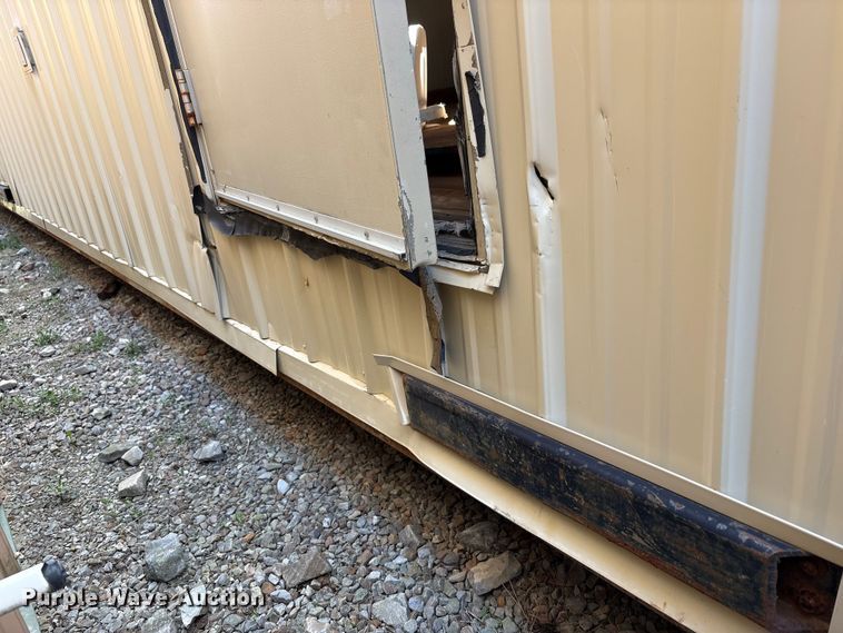 image for item FK1341 Skid mounted living quarters