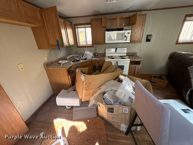 image for item FK1341 Skid mounted living quarters
