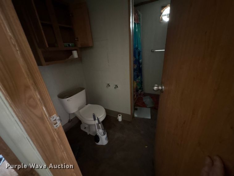 image for item FK1341 Skid mounted living quarters