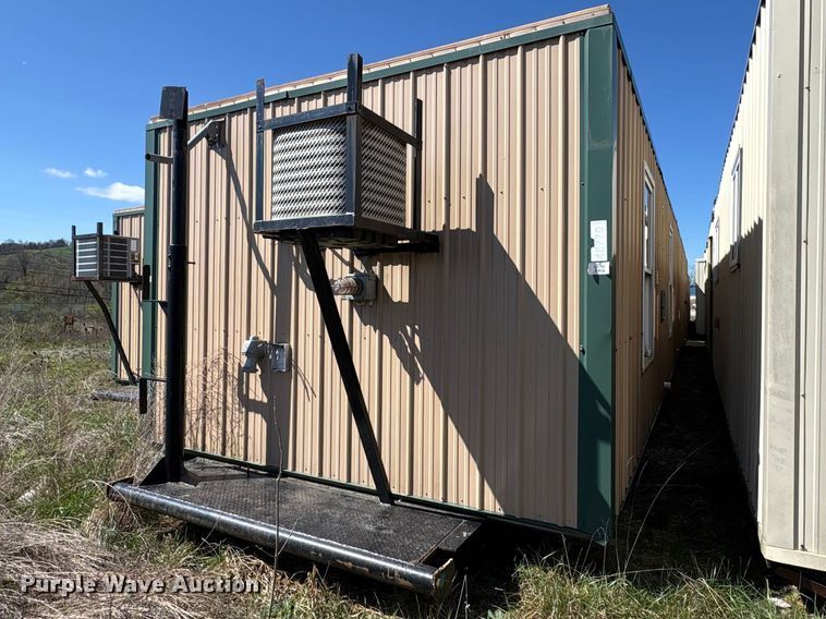 image for item FK1342 Skid mounted living quarters