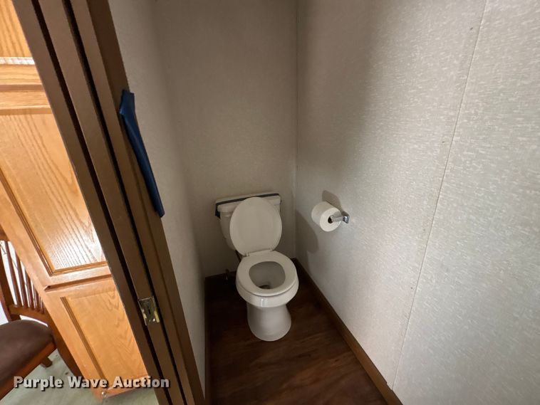 image for item FK1342 Skid mounted living quarters