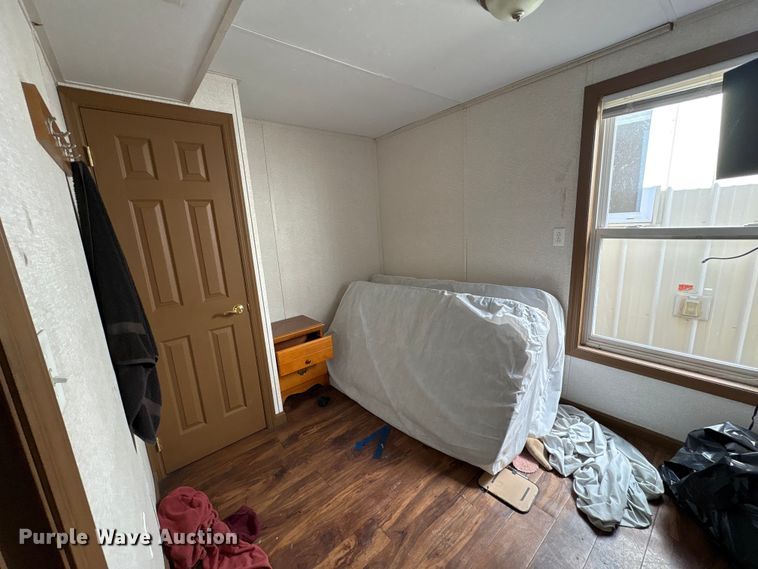 image for item FK1342 Skid mounted living quarters