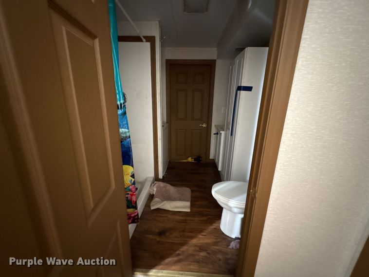 image for item FK1342 Skid mounted living quarters