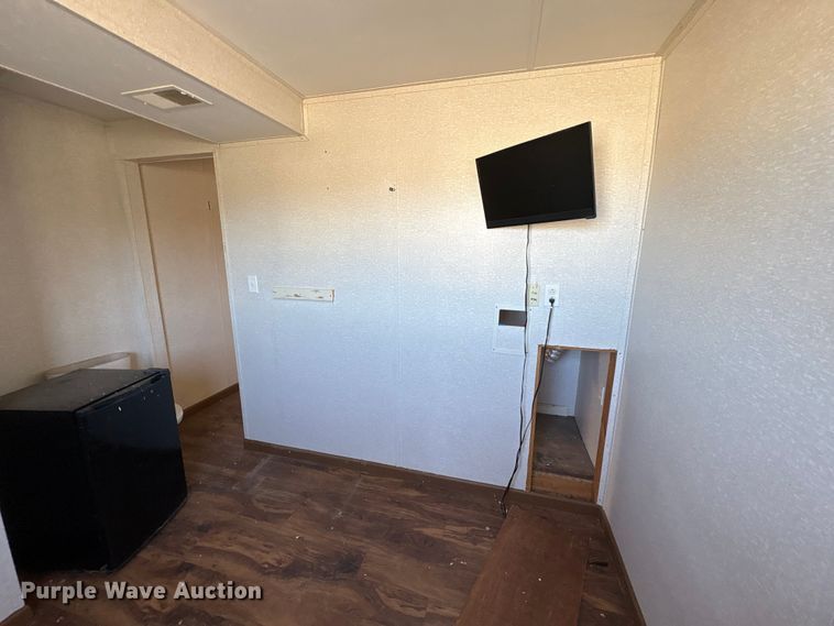 image for item FK1343 Skid mounted living quarters