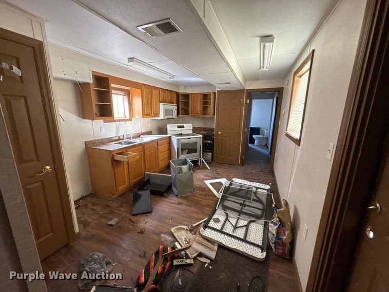 image for item FK1343 Skid mounted living quarters