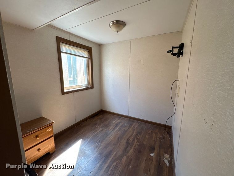 image for item FK1343 Skid mounted living quarters