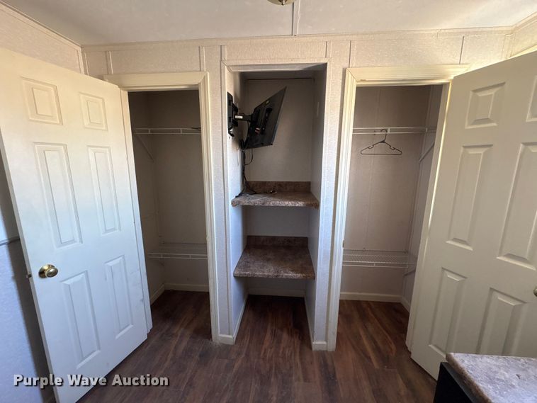 image for item FK1344 Skid mounted living quarters