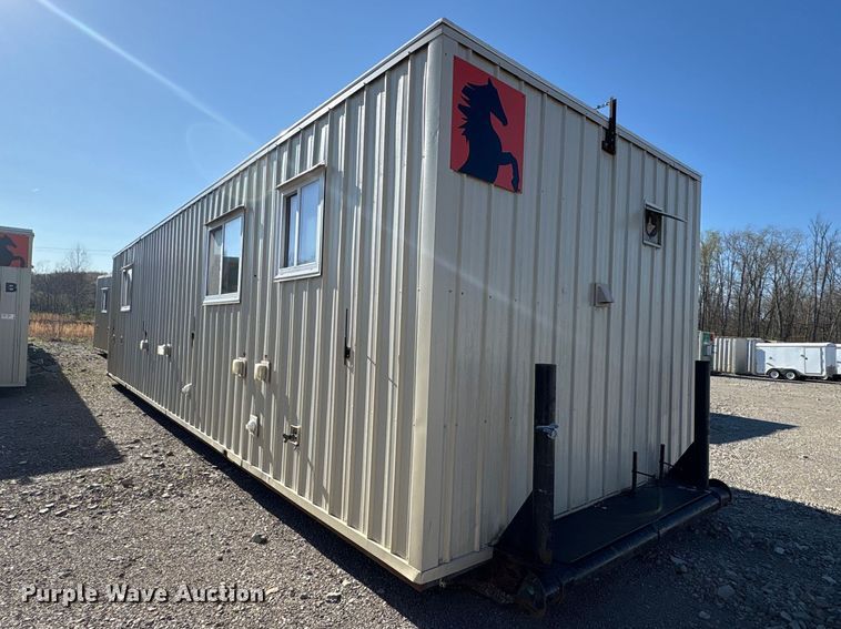 image for item FK1351 Skid mounted living quarters