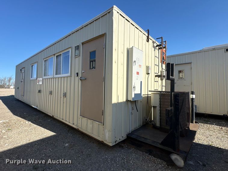 image for item FK1351 Skid mounted living quarters