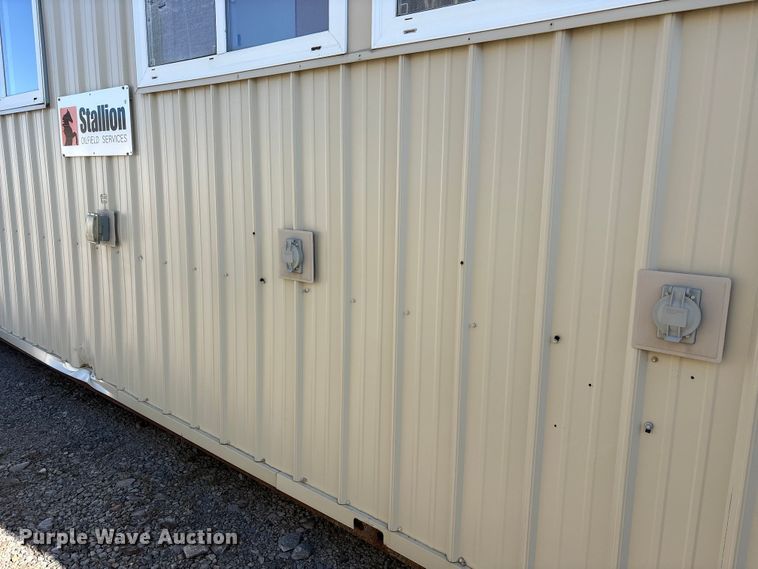 image for item FK1351 Skid mounted living quarters