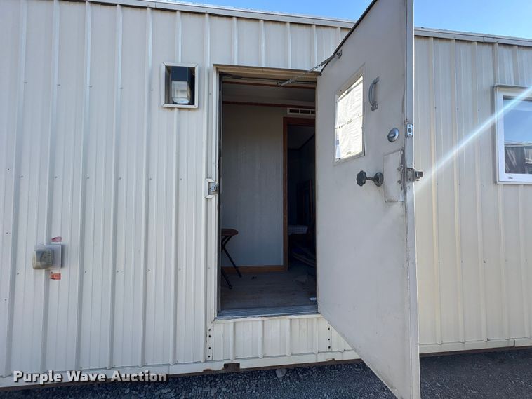 image for item FK1351 Skid mounted living quarters